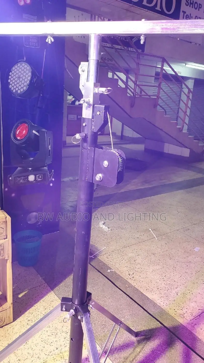 Lighting Stand/ Light Stand