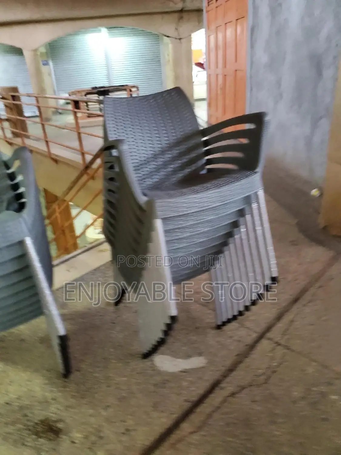 Chrome Plastic Chairs Executive