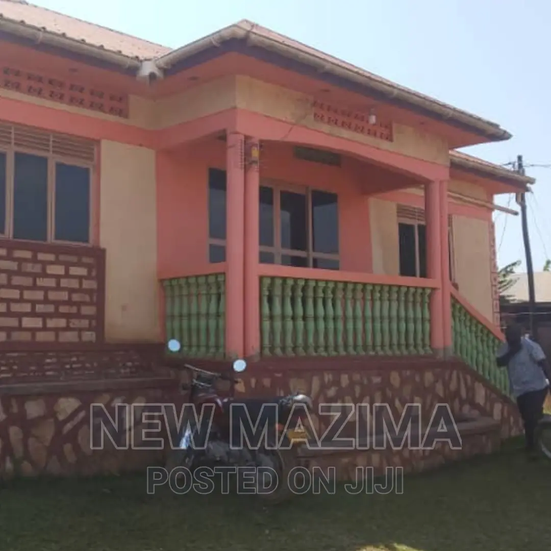 2bdrm House in Kawempe Kawanda, Central Division for sale