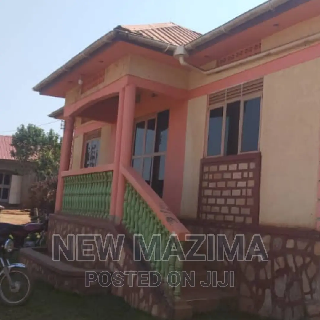 2bdrm House in Kawempe Kawanda, Central Division for sale