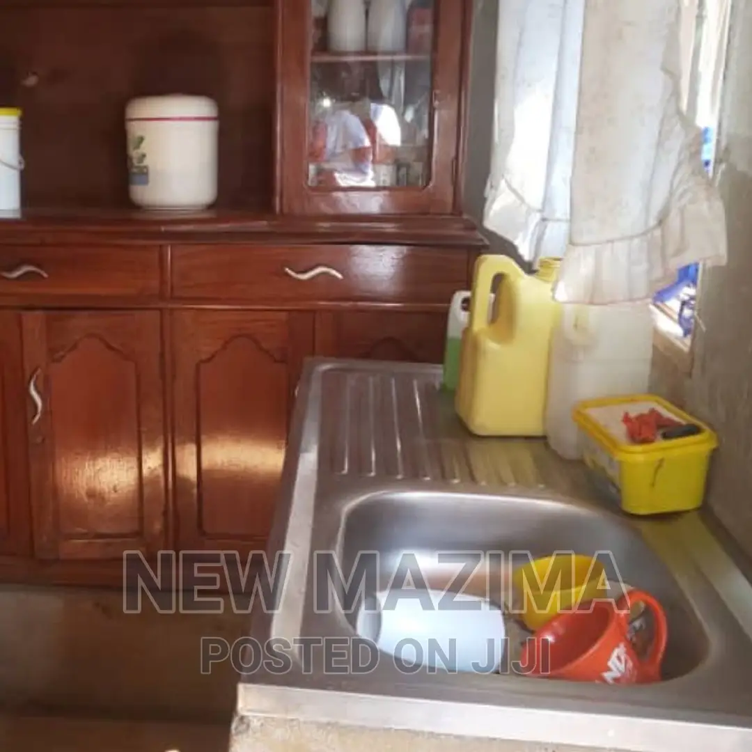 2bdrm House in Kawempe Kawanda, Central Division for sale