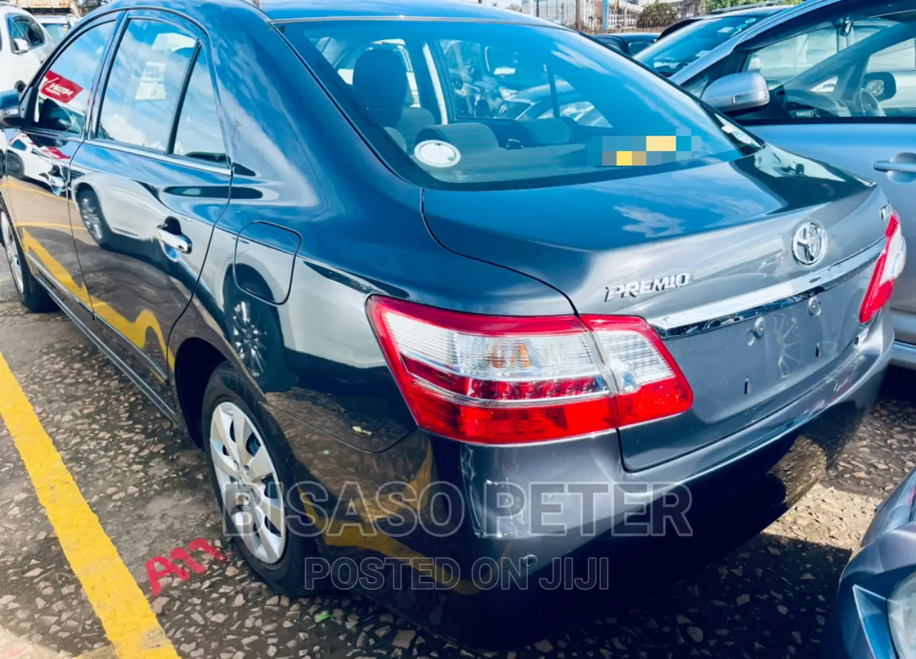Toyota Premio 1.8 AWD 2014 Gray