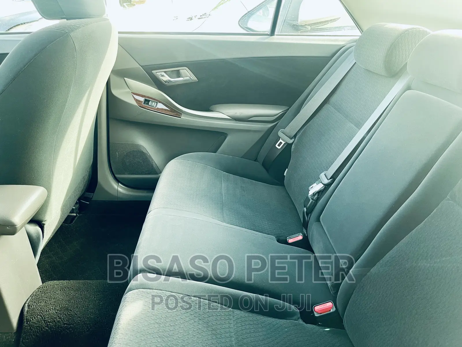 Toyota Premio 1.8 AWD 2014 Gray