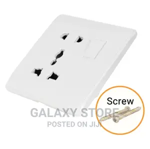 INGCO Universal Socket With Switch Outlet