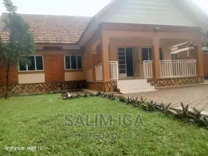 3bdrm Bungalow in Kololo Property, Central Division for rent