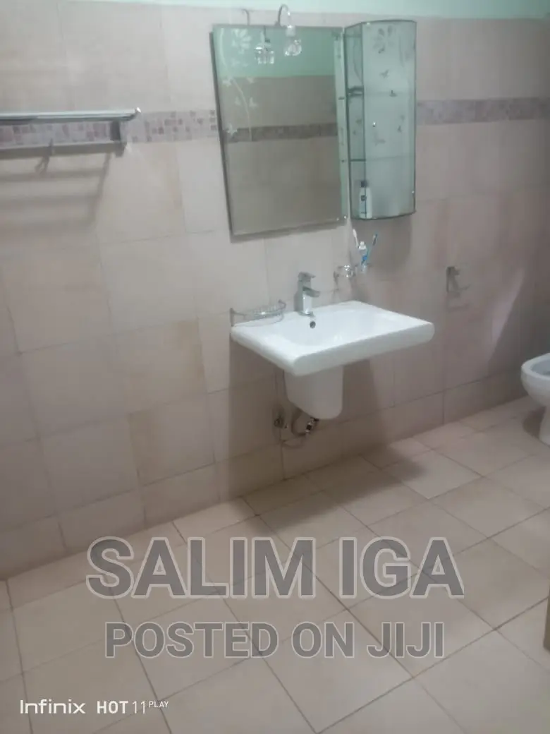 3bdrm Bungalow in Kololo Property, Central Division for rent