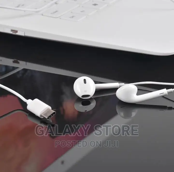 Usb C Headphones Type C Earphones With Mic and Volume Contro
