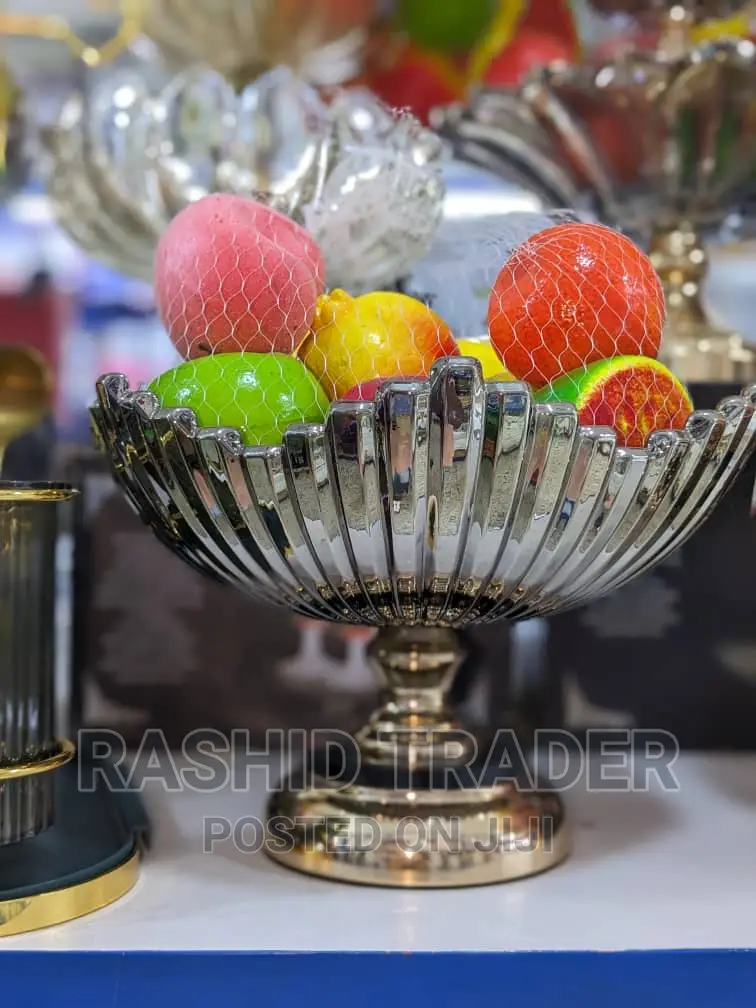 Ikkle Wooden Fruit Basket With Board