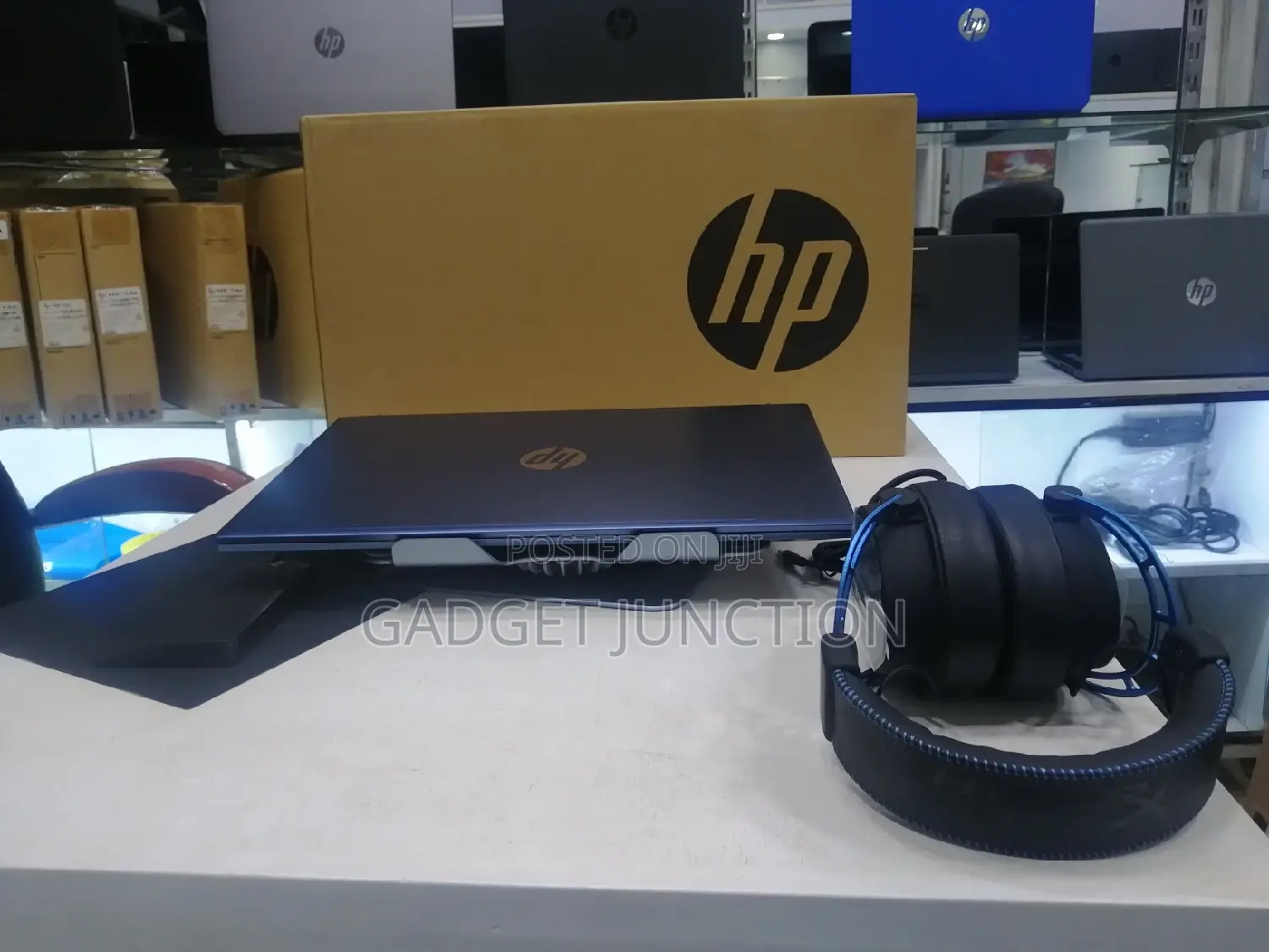 New Laptop HP Pavilion 15 8GB AMD Ryzen 5 SSD 256GB