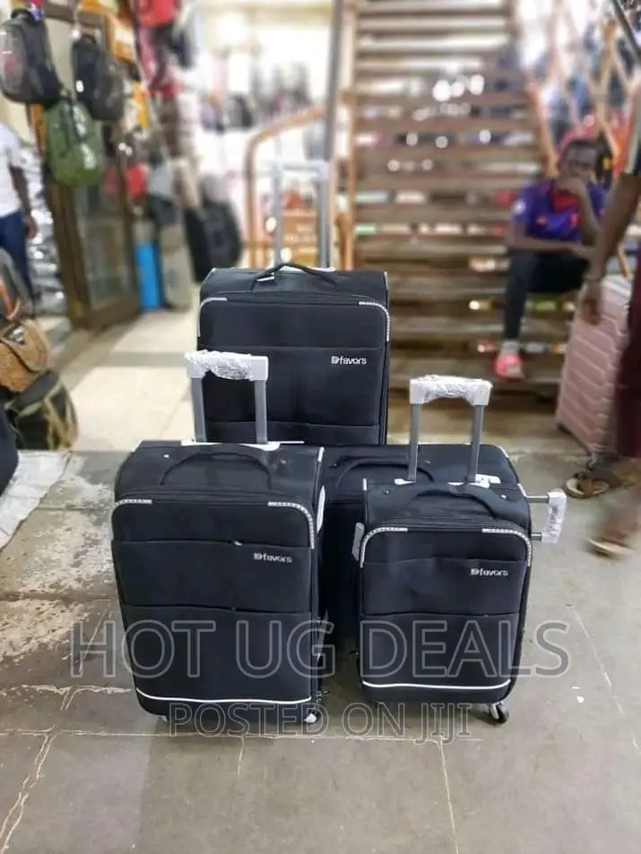 Full Set of 3 Dfavor Fabric Suitcase - Black
And White