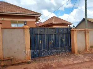 2bdrm House in Munyonyo, Division A for sale