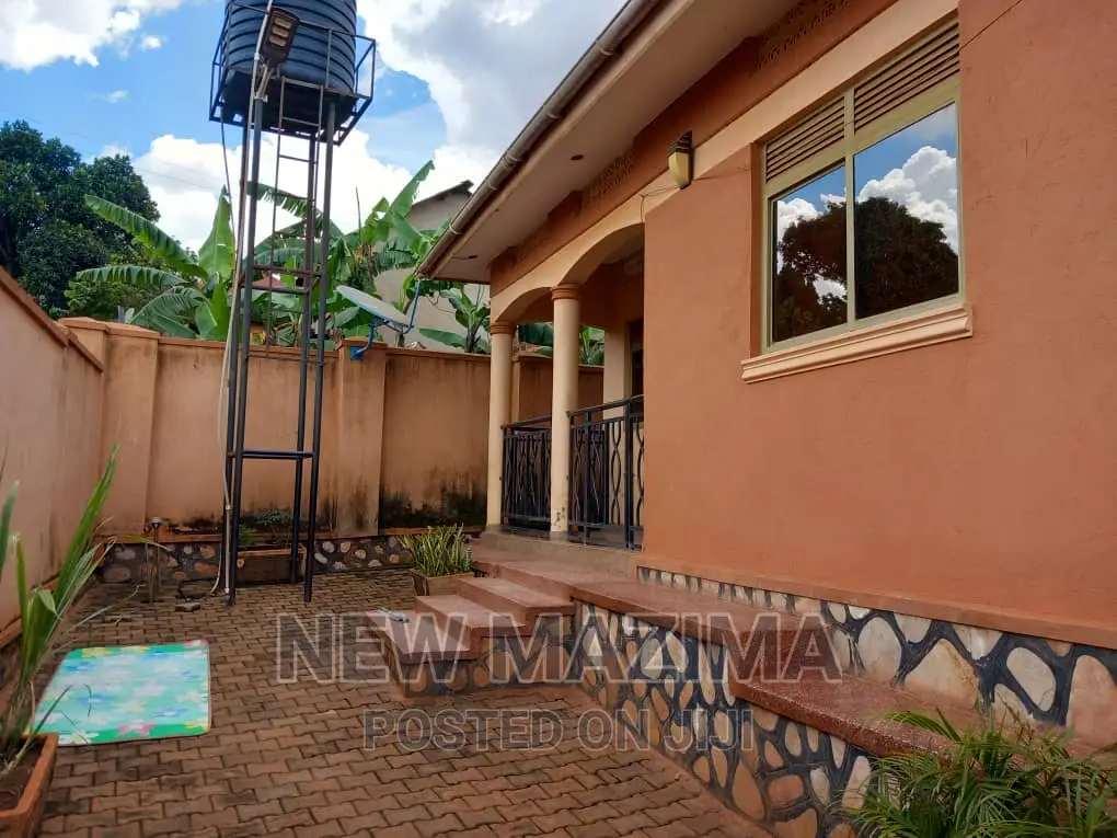 2bdrm House in Munyonyo, Division A for sale