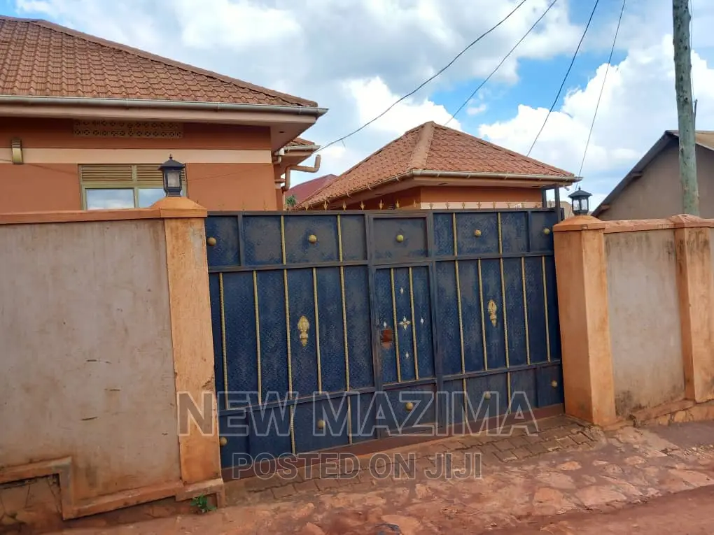 2bdrm House in Munyonyo, Division A for sale