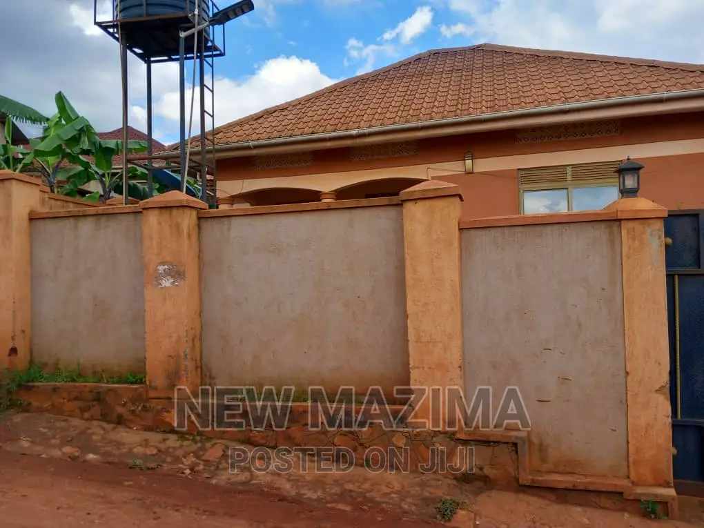 2bdrm House in Munyonyo, Division A for sale