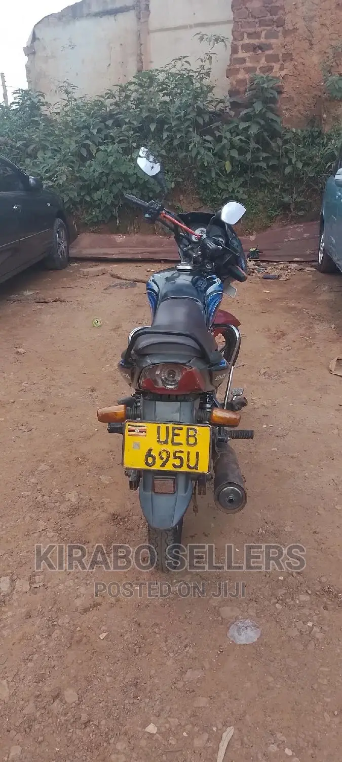 TVS HLX 125 2019 Black