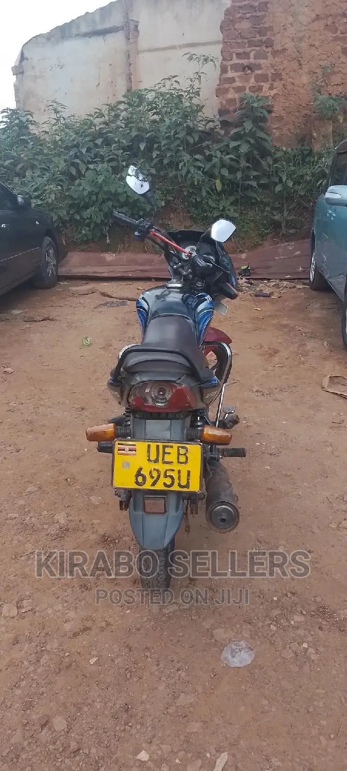 TVS HLX 125 2019 Black