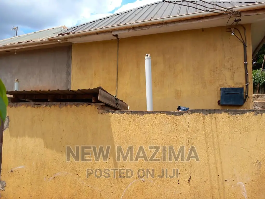 4bdrm House in Munyonyo, Central Division for sale