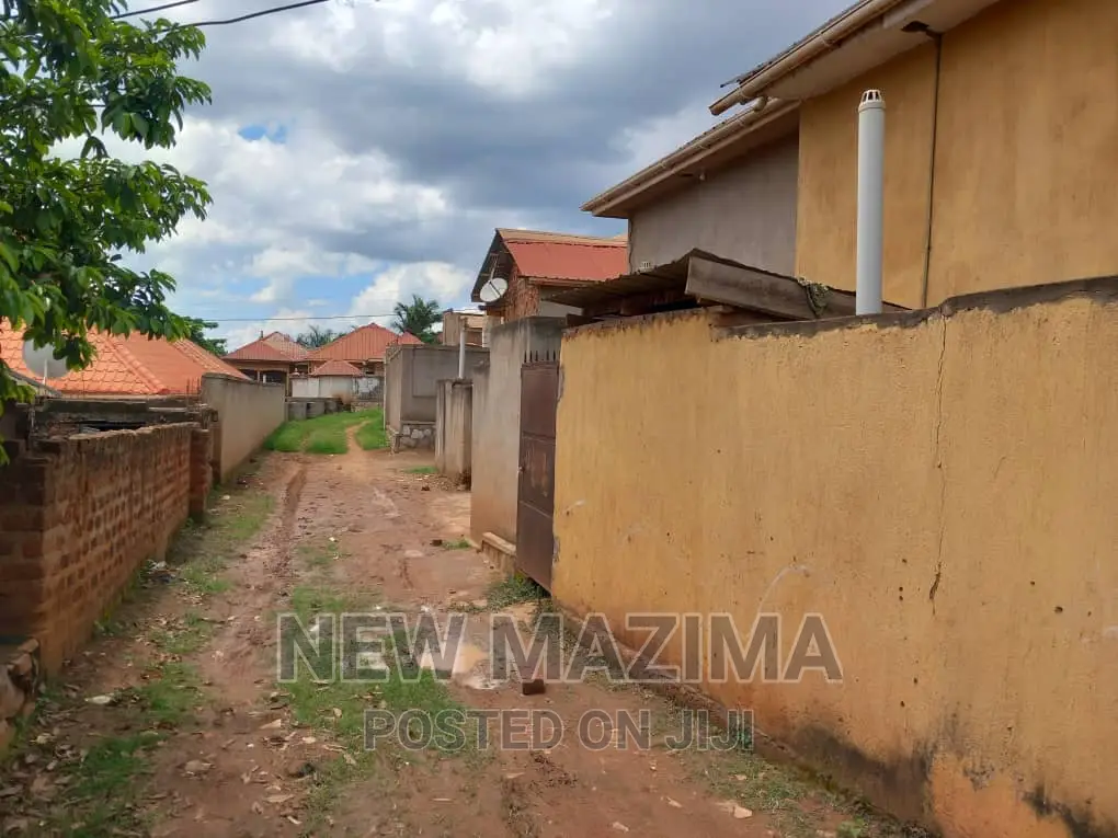 4bdrm House in Munyonyo, Central Division for sale