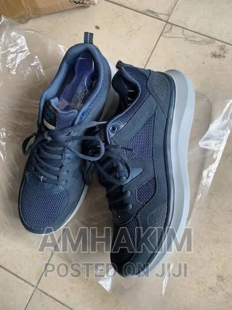 New Trainer Skechers in Stock