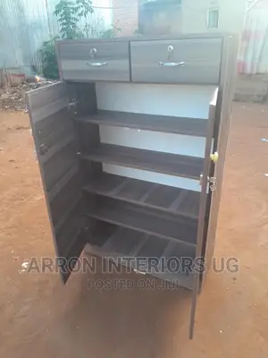 Photo - Modern Shoe Rack