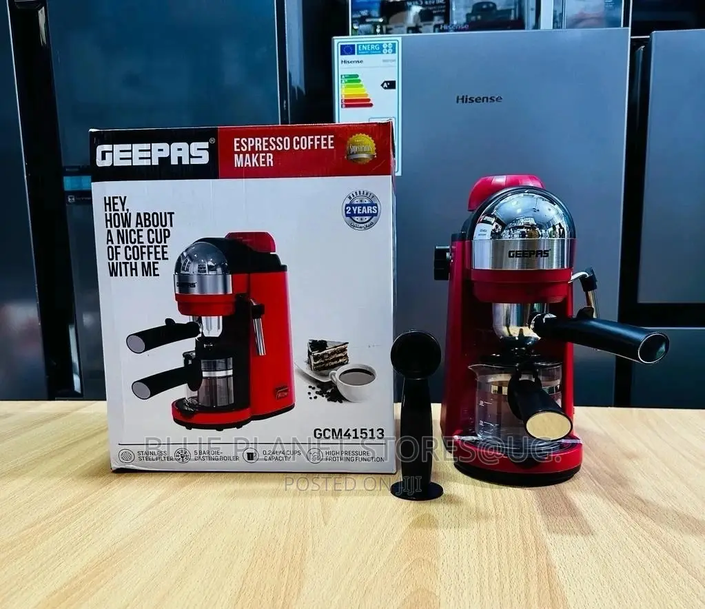 GEEPAS 240ml/5 Bar Espresso Coffee Maker \\ 800w \\ GCM41513