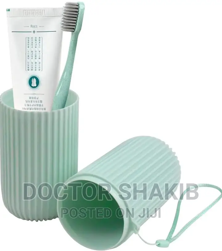 1pc Portable Multifunctional Travel Toothbrush
