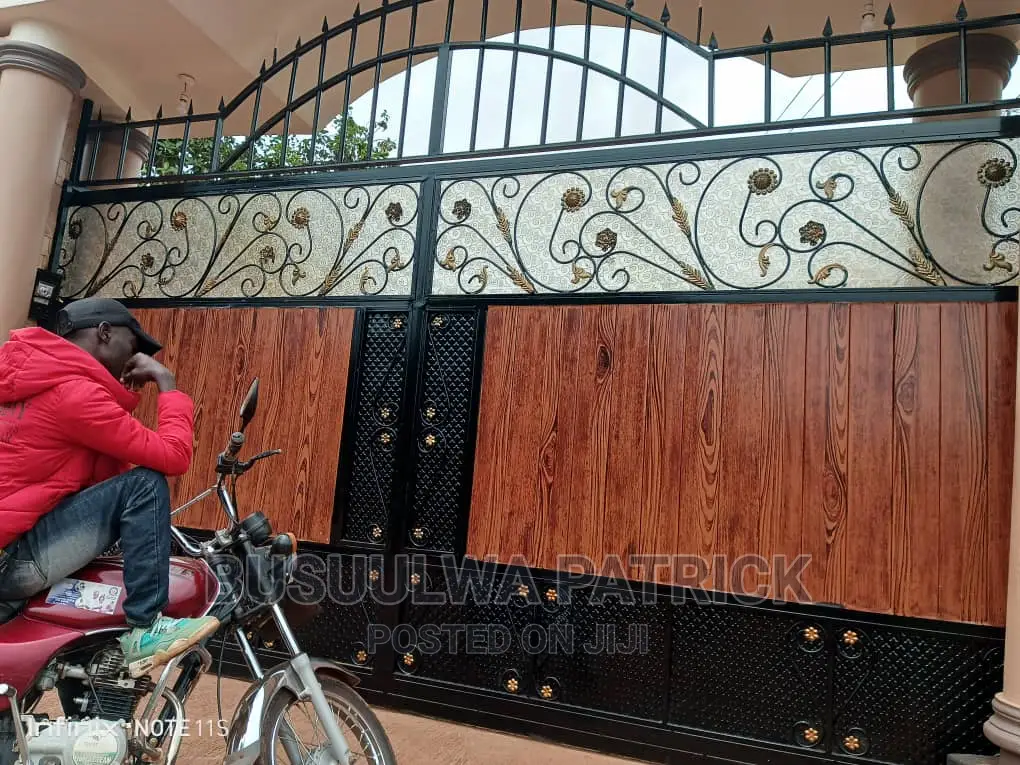 Mahoney Sliding Gate