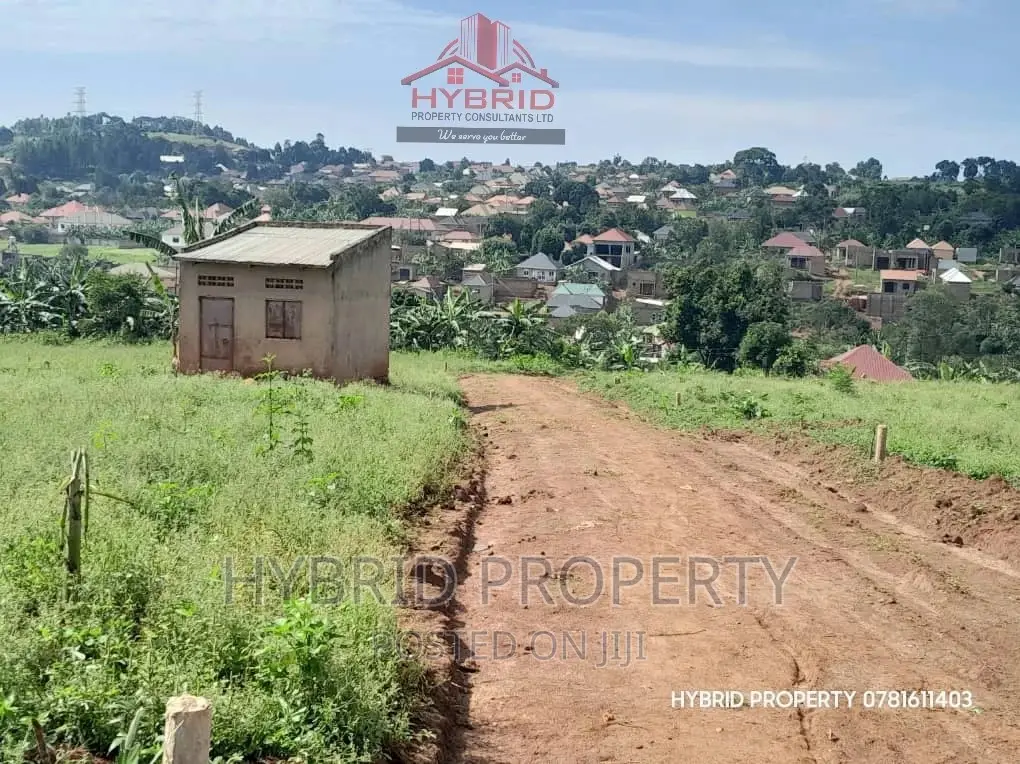 Prime Plots for Sale at Kayunga~Wakiso Estate~Hoima Road II.