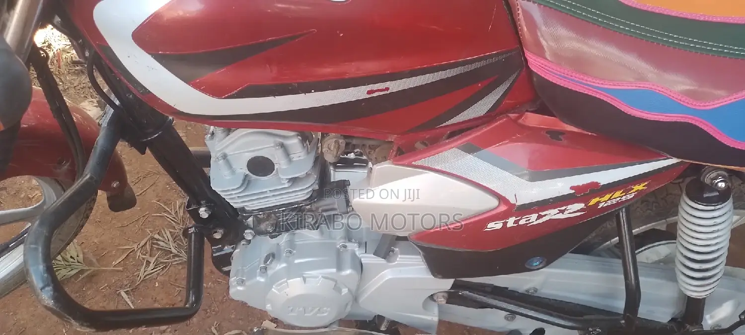 New TVS HLX 125 2023 Red