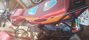 New TVS HLX 125 2023 Red