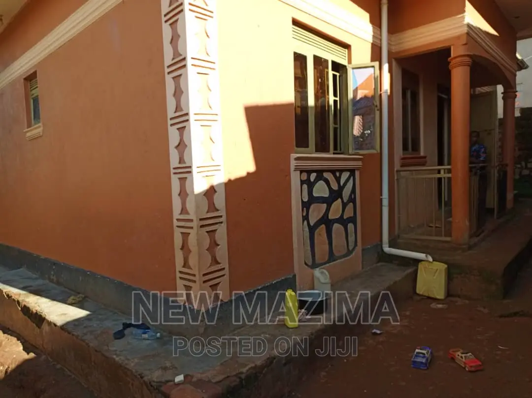 3bdrm House in Nansana Bujuko, Central Division for sale