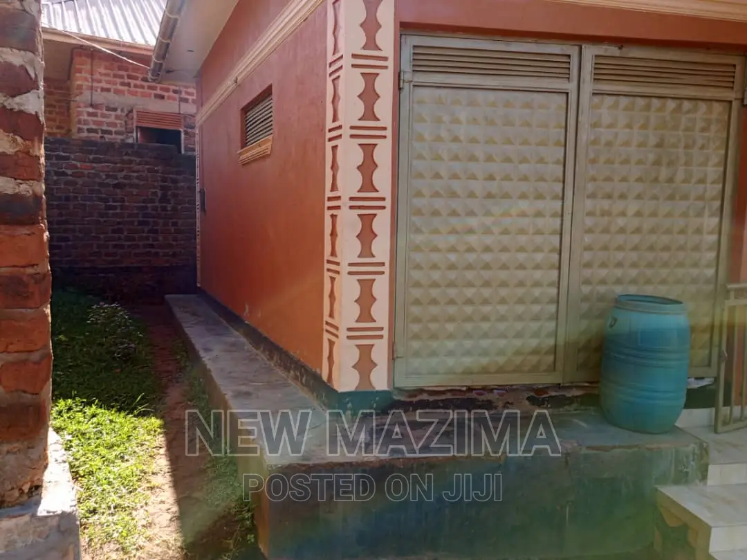 3bdrm House in Nansana Bujuko, Central Division for sale