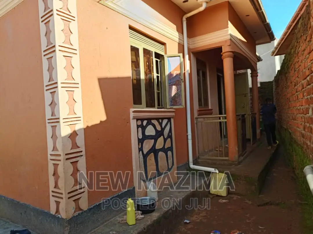 3bdrm House in Nansana Bujuko, Central Division for sale