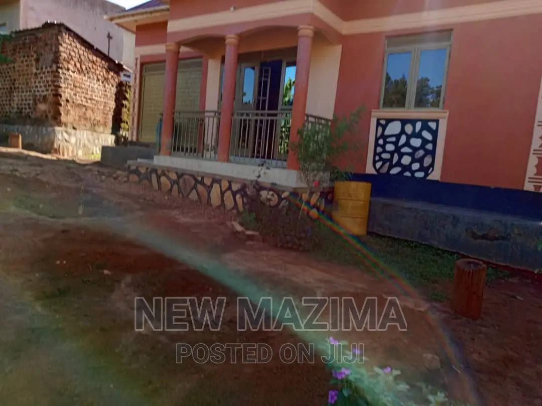3bdrm House in Nansana Bujuko, Central Division for sale