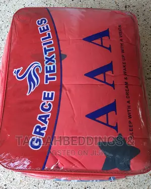 Black Star and Red 4pcs Bed Cover, 1 Bedsheet, 2pillow Case