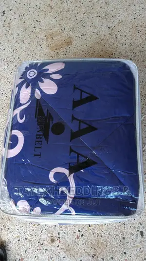 Dark 4pcs Bedcover, 1 Bedsheet, 2pillow Case
