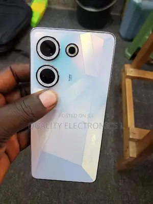 New Tecno Camon 20 128 GB White