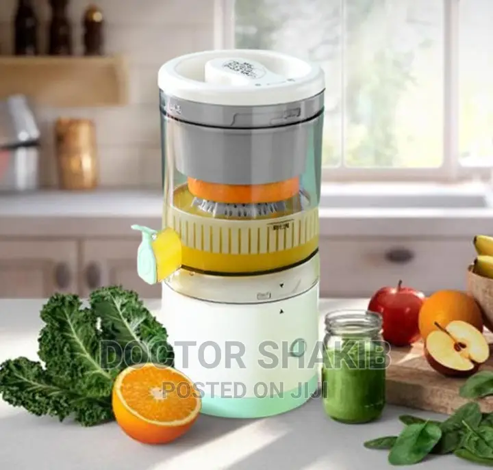 Portable Electric Rechargeable Citrus Fruit Juicer