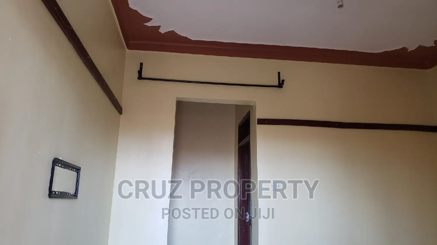 1bdrm House in Cruz Property, Rubaga for rent
