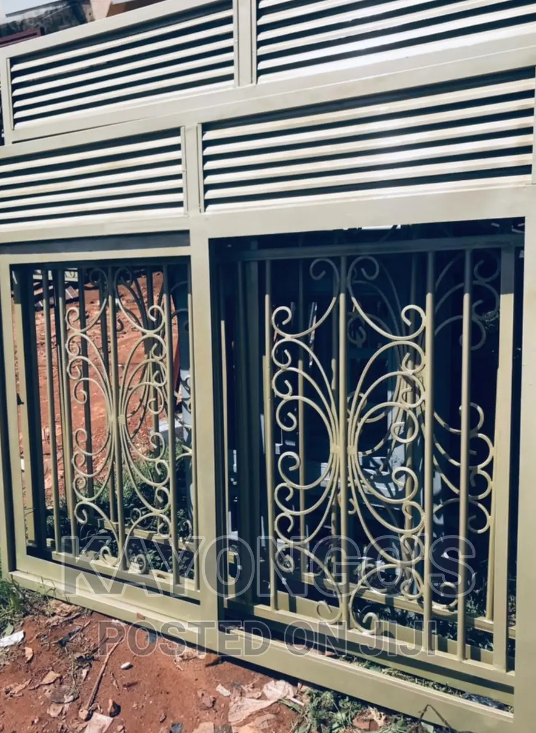 Sliding Windows With Nice and Strong Designs