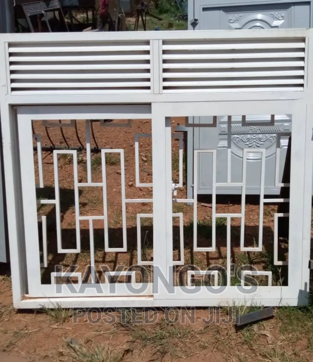 Sliding Windows With Nice and Strong Designs