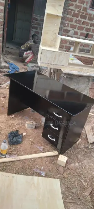 Office Table Black  Beautiful Available