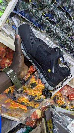 Safety Shoes 👟 Ladies Classic Safety Shoes, Ladies Safety