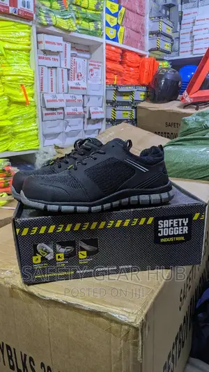 Safety Shoes 👟 Ladies Classic Safety Shoes, Ladies Safety