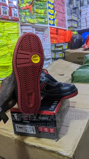 Light Safety Shoes, Safety Shoes 👟 Ladies Safety Shoes