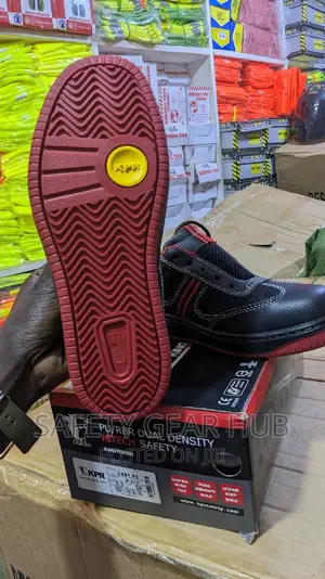 Light Safety Shoes, Safety Shoes 👟 Ladies Safety Shoes