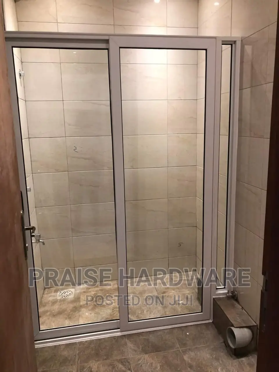 Sliding Shower Carbin Glass Doors