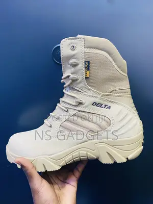 Delta Boots Coroura