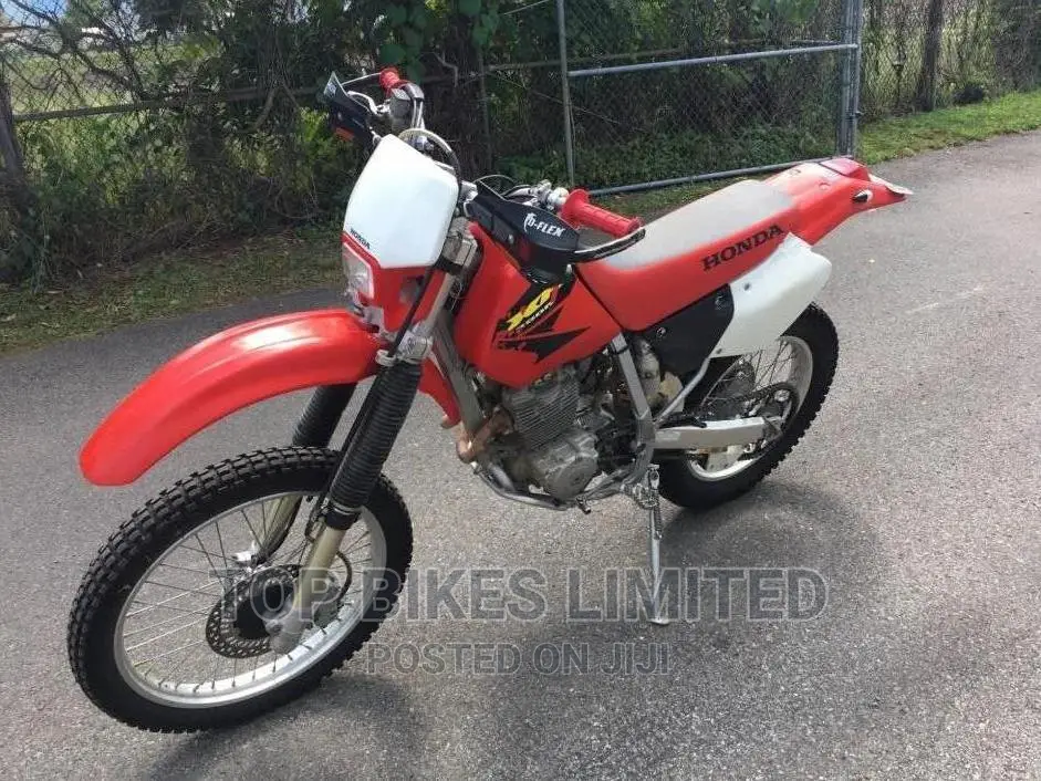 Honda 2003 Red