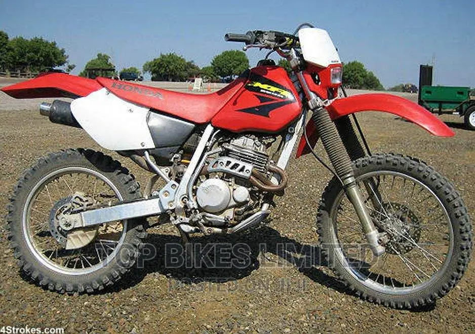 Honda 2003 Red
